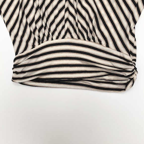 Unique Ella Moss - top - partly open in the back - black/white/beige str… - Picture 5 of 10